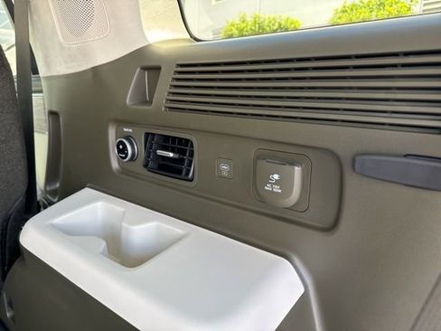 Used 2024 Hyundai Santa Fe Calligraphy image 13