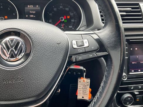 Used 2018 Volkswagen Passat 2.0T S FWD image 19