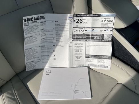 Used 2023 Volvo XC40 B5 Plus w/ Driver Assist Package AWD/4WD image 56