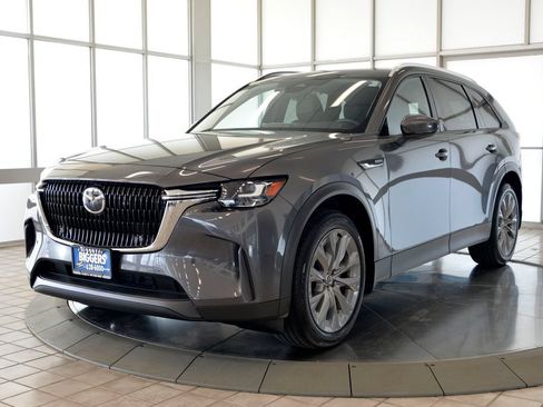 Certified 2026 MAZDA CX-90 Plug-In Hybrid w/ Preferred AWD/4WD image 4