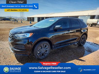 Used 2022 Ford Edge SE w/ Black Appearance Package