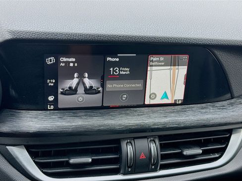 Used 2022 Alfa Romeo Stelvio Sprint image 11