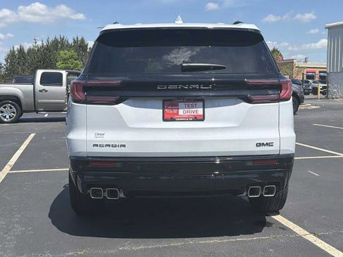 New 2026 GMC Acadia Denali Ultimate FWD image 28