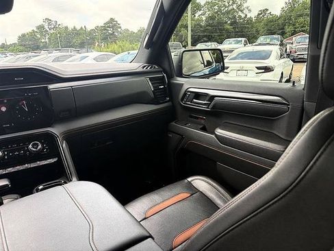 Used 2023 GMC Sierra 1500 AT4 w/ AT4 Premium Package AWD/4WD image 43