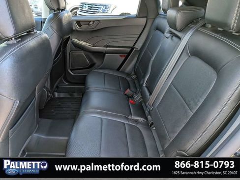 Used 2022 Ford Escape SE w/ SE Sport Appearance Package FWD image 14