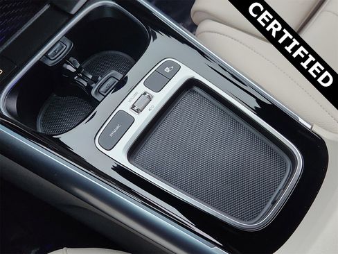 Certified 2025 Mercedes-Benz GLA 250 image 19