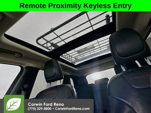 Used 2016 Jeep Cherokee Trailhawk w/ Comfort/Convenience Group image 21