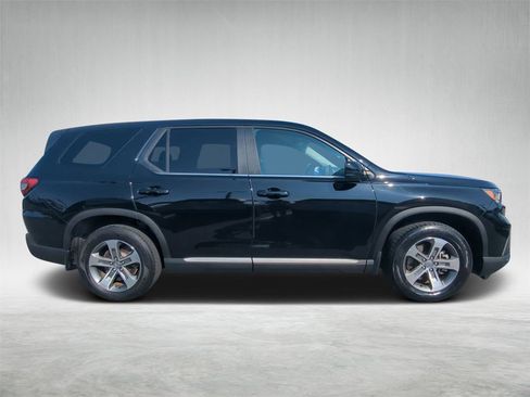 Used 2024 Honda Pilot EX-L image 2