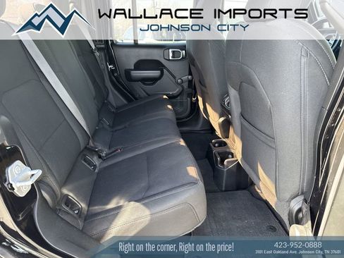 Used 2021 Jeep Gladiator Sport image 32