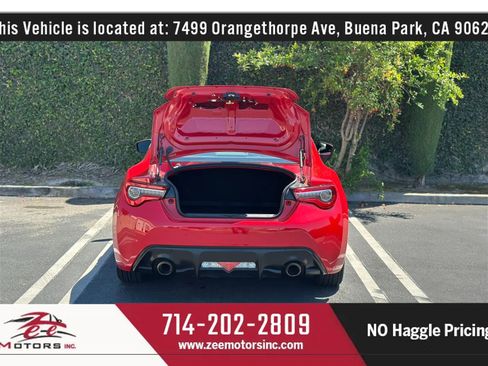Used 2017 Toyota 86 RWD image 9