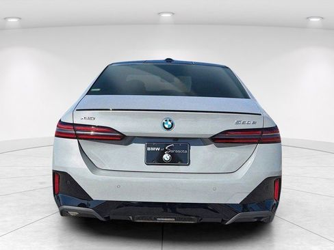 New 2026 BMW 550e xDrive w/ Executive Package AWD/4WD image 5