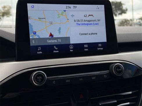 Used 2022 Ford Escape SEL image 16