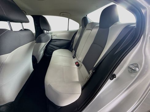 Used 2020 Toyota Corolla LE FWD image 24