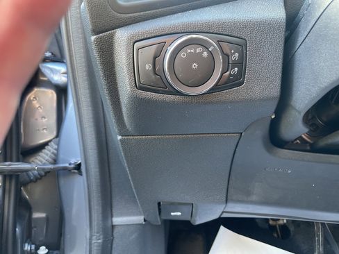 Used 2021 Ford EcoSport SE w/ SE Convenience Package image 17