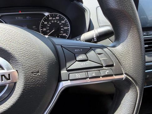 Used 2021 Nissan Altima 2.5 SV FWD image 24