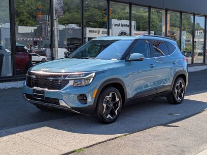 Certified 2024 Kia Seltos EX