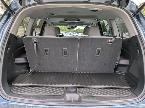 Used 2022 Honda Pilot Touring image 13