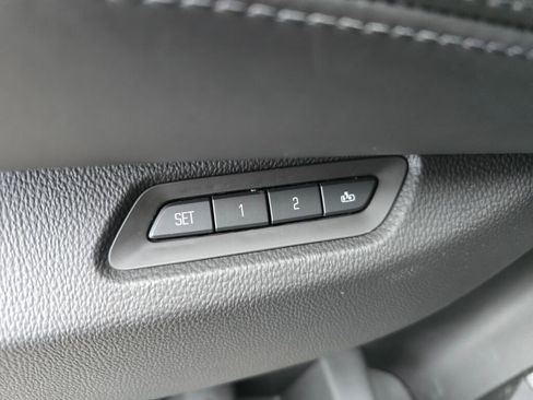 Used 2016 Cadillac Escalade ESV Platinum image 29