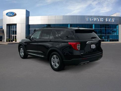 Certified 2023 Ford Explorer XLT w/ Equipment Group 202A RWD image 3