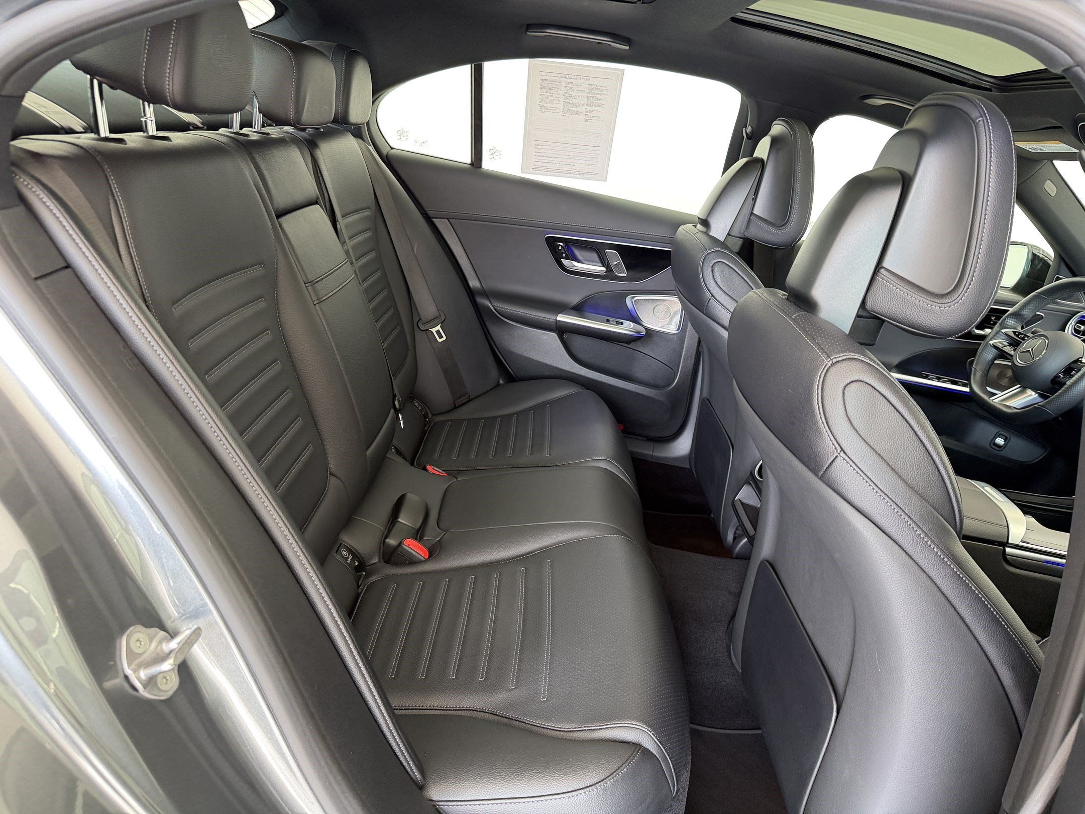 Used 2022 Mercedes-Benz C 300 4MATIC Sedan image 31