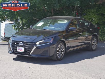 Certified 2023 Nissan Altima 2.5 SV w/ SV Premium Package