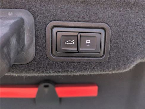 Used 2017 Audi A8 L 3.0T image 7