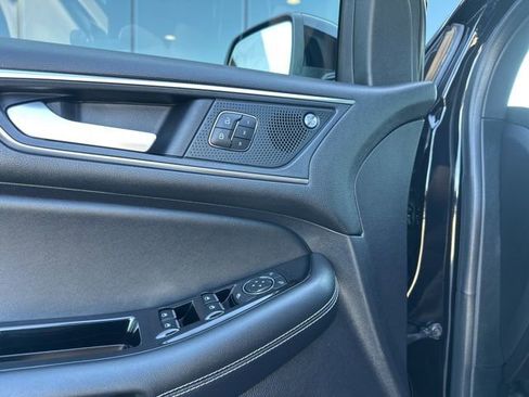 Used 2019 Ford Edge ST w/ Equipment Group 401A AWD/4WD image 11