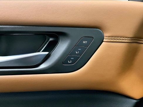 New 2025 Nissan Pathfinder Platinum w/ Lighting Package (N93) image 28