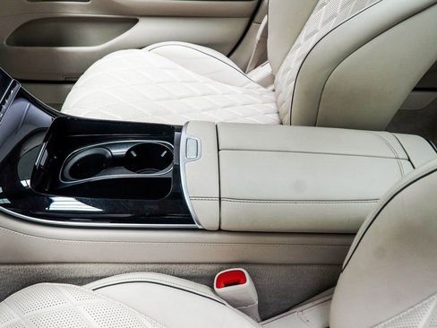 Used 2023 Mercedes-Benz S 580 4MATIC Sedan image 19