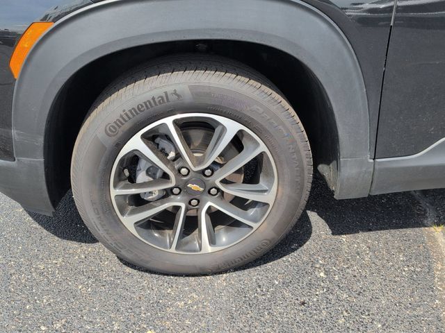 Used 2025 Chevrolet TrailBlazer LT w/ Driver Confidence Package FWD image 10