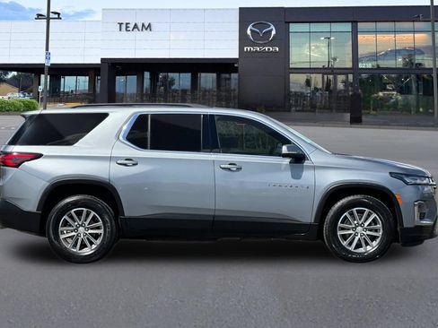 Used 2023 Chevrolet Traverse LT AWD/4WD image 3