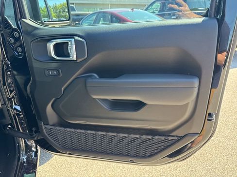 New 2026 Jeep Wrangler Unlimited Sport AWD/4WD image 23