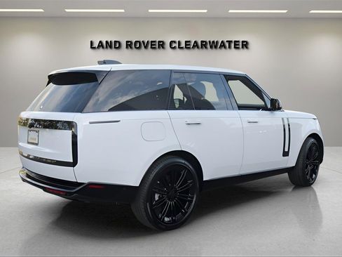 New 2026 Land Rover Range Rover SE image 5