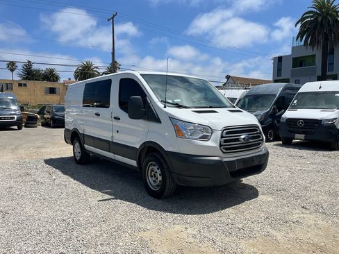 Used 2019 Ford Transit 250 130 Low Roof w/ Exterior Upgrade Package RWD image 3