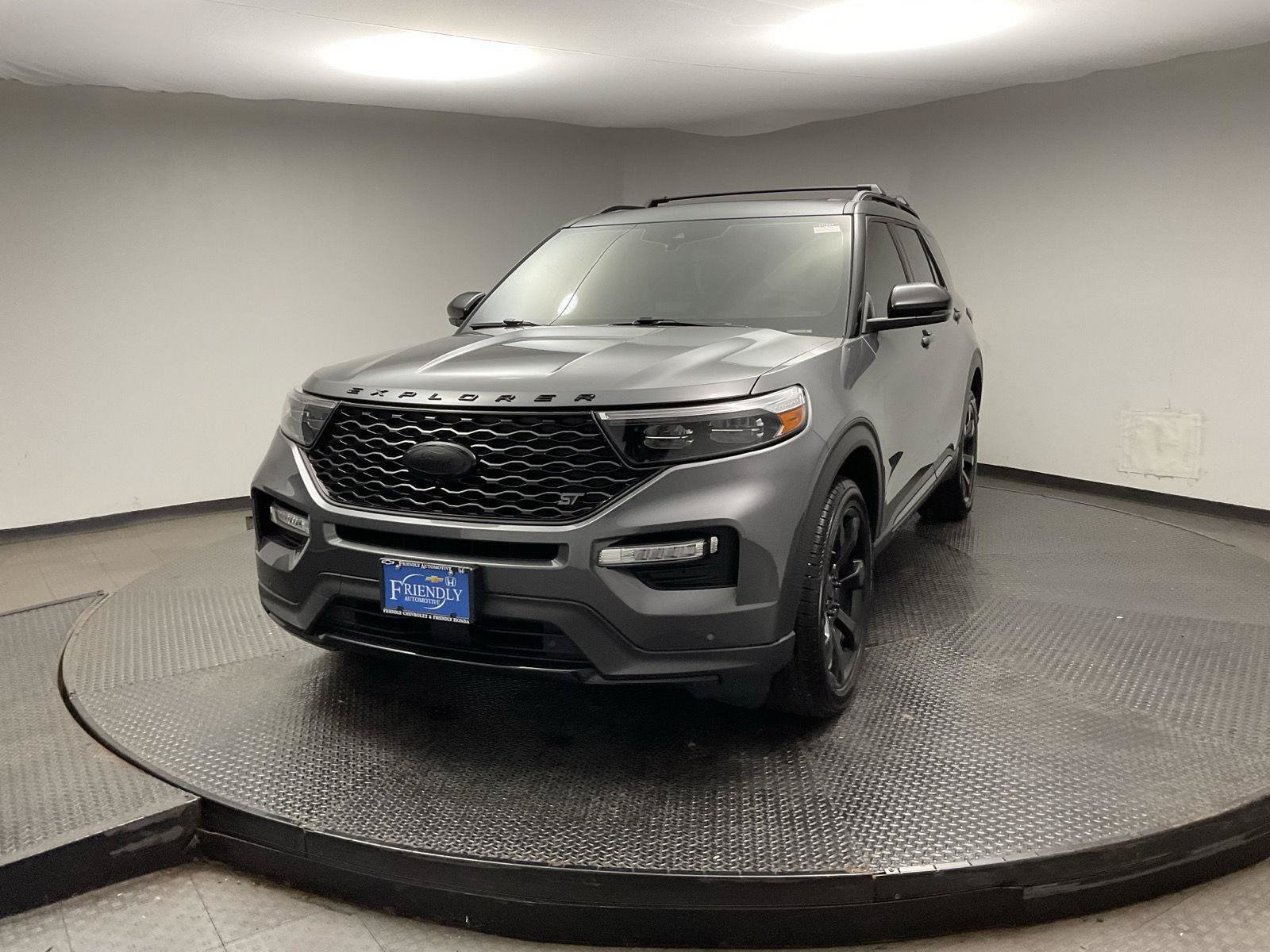 Used 2024 Ford Explorer ST w/ Equipment Group 401A AWD/4WD image 3