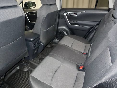 Used 2025 Toyota RAV4 XLE AWD/4WD image 21