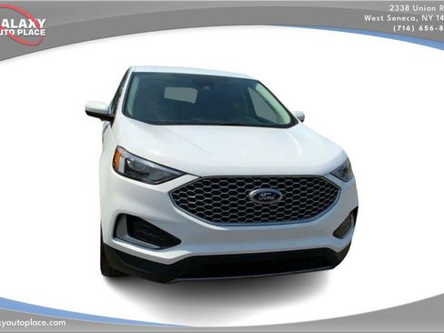 Used 2024 Ford Edge SEL AWD/4WD image 3