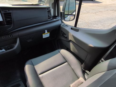 New 2026 Ford Transit 150 Low Roof RWD image 14