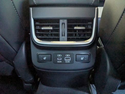 Certified 2023 Subaru Outback Touring XT AWD/4WD image 21