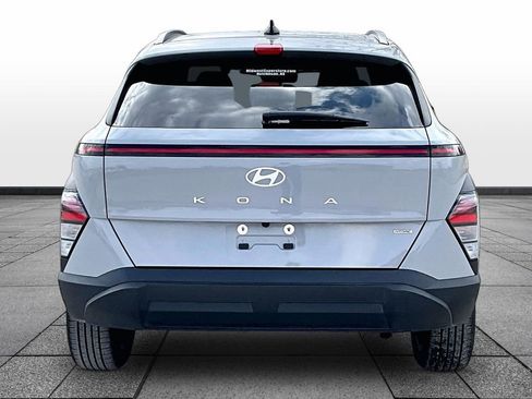 Used 2025 Hyundai Kona SEL image 4