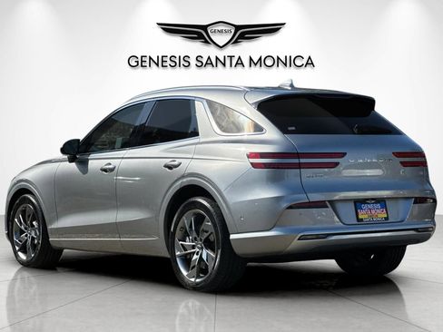 Used 2025 Genesis Electrified GV70 AWD/4WD image 8