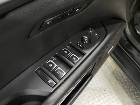 Used 2019 Cadillac CT6 Luxury w/ Driver Awareness Package AWD/4WD image 16
