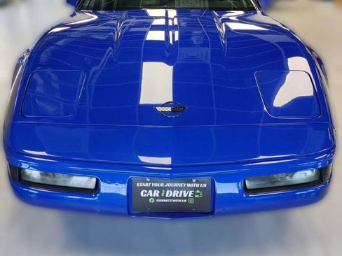 Used 1994 Chevrolet Corvette Coupe image 2