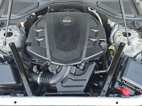 Used 2018 Cadillac CT6 Luxury image 16