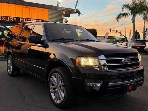 Used 2017 Ford Expedition EL Limited w/ Equipment Group 301A RWD image 17