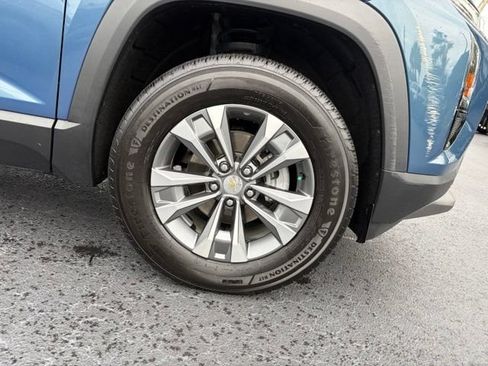 Used 2025 Chevrolet Equinox LT FWD image 8