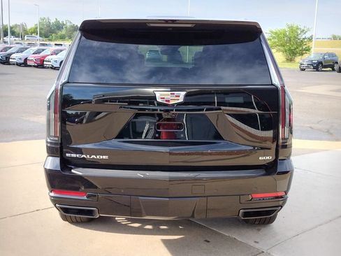 Used 2026 Cadillac Escalade Platinum Sport w/ LPO, Floor Liner Package AWD/4WD image 21