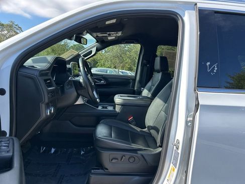 Used 2023 GMC Yukon SLT image 9