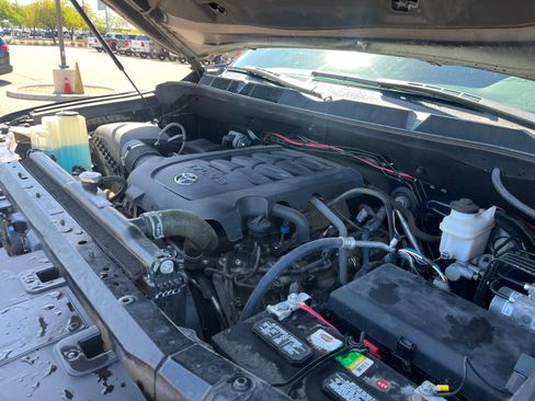 Used 2020 Toyota Tundra SR5 w/ SR5 Upgrade Package image 22