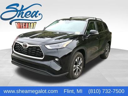 Used 2024 Toyota Highlander XLE